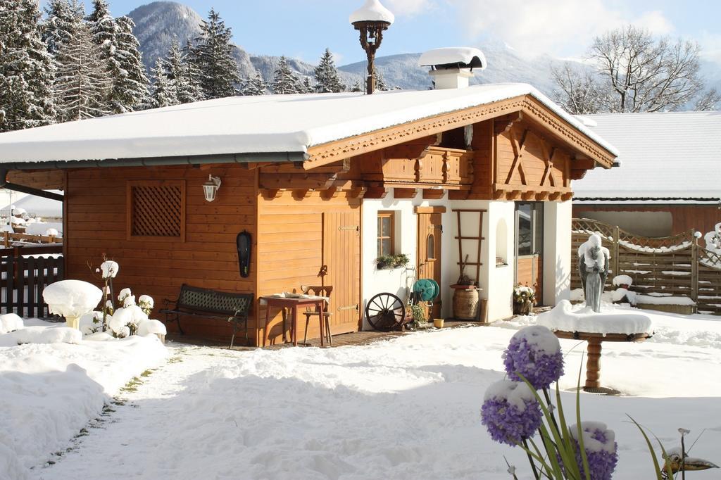 Gaestehaus Waldrand Garni วีซิง ภายนอก รูปภาพ